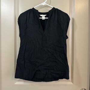 Women's Black Sleeveless Top